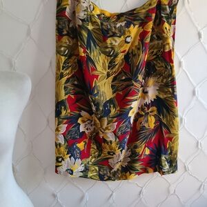 - Jones New York Floral Skirt • 100% Silk •Jungle Print • Size 16